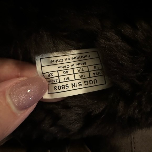 Ugg Bailey Button Boots Brown - Picture 4 of 6